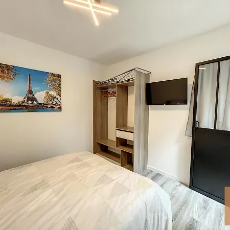 Apartment Le Loft Climatise - 6 Personnes - Entree Autonome Chatellerault